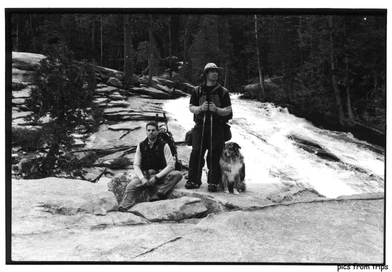 PyramidBW1.jpg