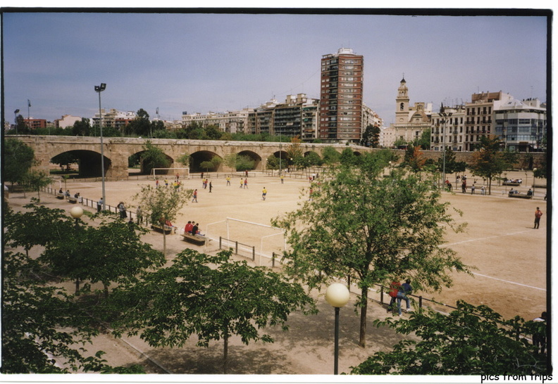 valencia01.jpg