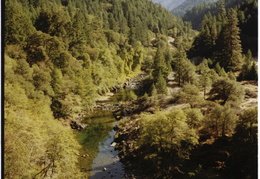 Driving through the Trinity Alps to Oregon