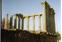 Roman ruins, Evora