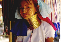 Karenni (long neck) village women