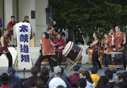 Taiko drummers