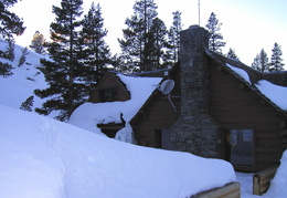 afternoon at Tioga Pass Resort