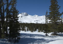 Carson Pass skiing