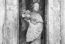 statues of Wat Arun