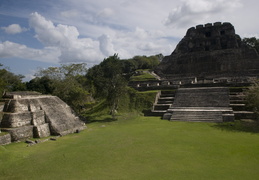 Xunantunich ruins