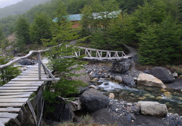 bridge over Rio Ascencio & Refugio Chileno