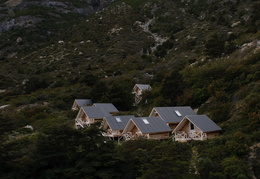 Los Cuernos cabins