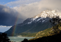 rainbow over Lago Nordenskjold