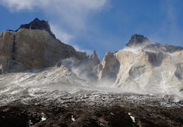 Cuernos mountains