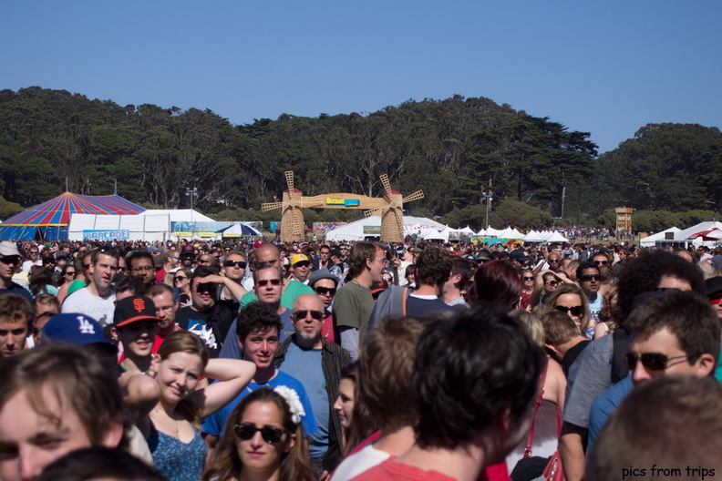 crowds2011d21c006.jpg