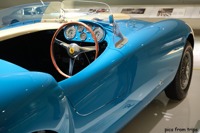 2022d08r742.jpg