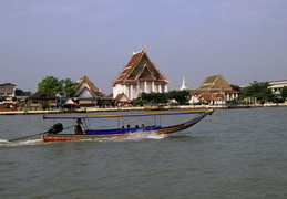 longtail boat on Chao Praya